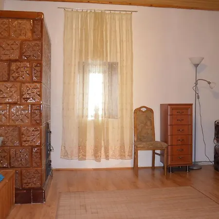 Alfoeldi Vendeghaz דירה *