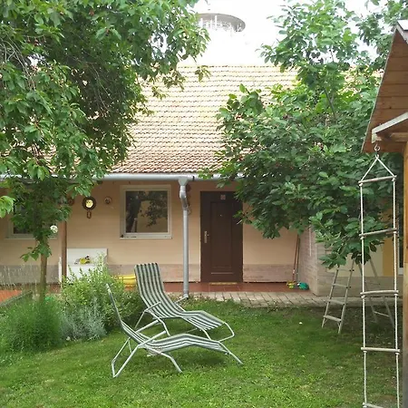 דירה Alfoeldi Vendeghaz
