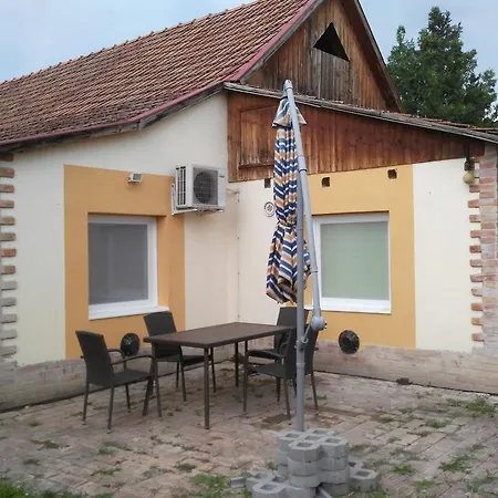 Alfoeldi Vendeghaz Hódmezővásárhely