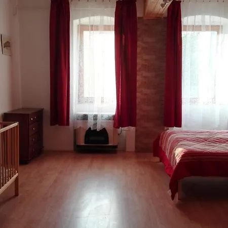 Alfoeldi Vendeghaz * Hódmezővásárhely